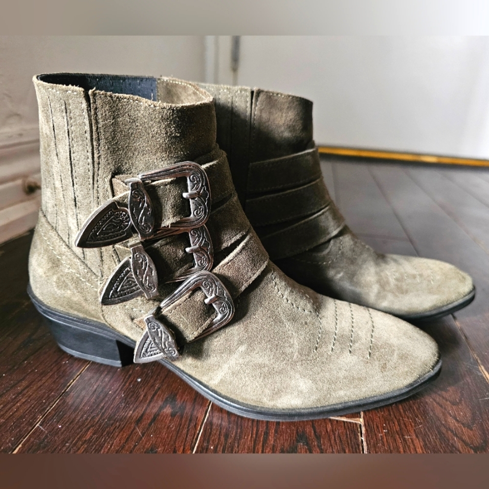 Green suede Italian western biker moto ankle booties
